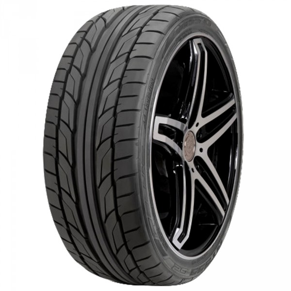 215/45R18 NITTO NT555 G2