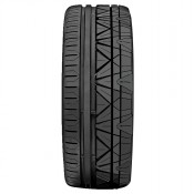 225/45R18 NITTO INVO