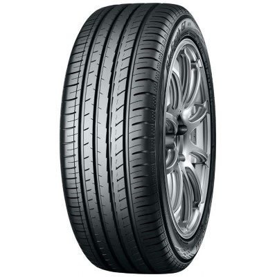 215/40R18 YOKOHAMA BluEarth-GT AE51